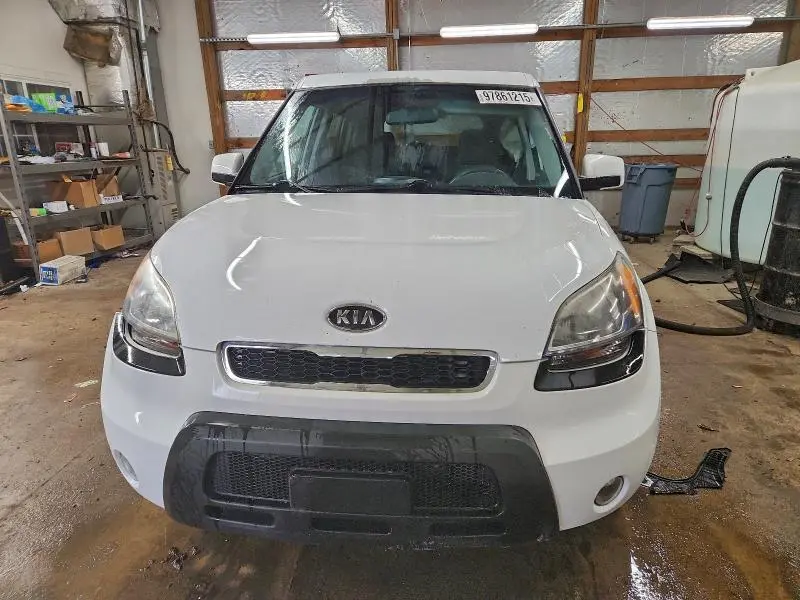 2011 KIA SOUL +  