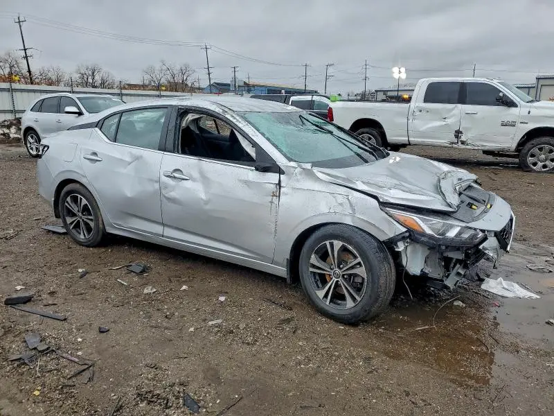 2022 NISSAN SENTRA SV  