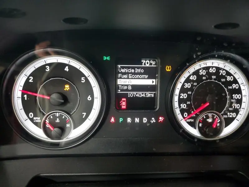2014 RAM 1500 ST  