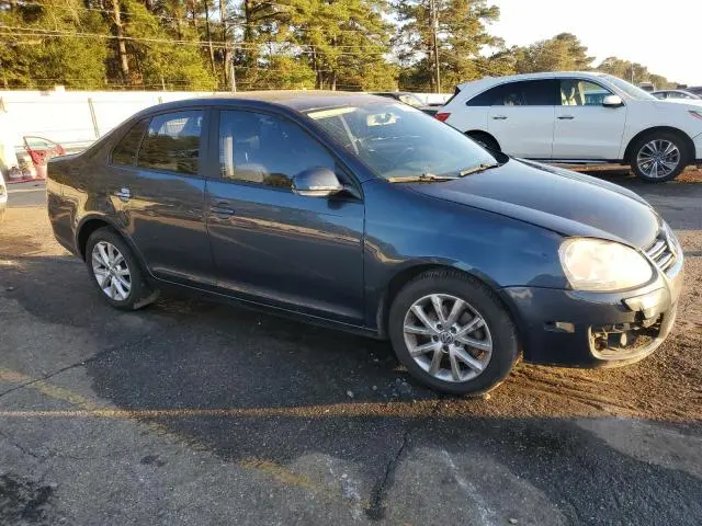 2010 VOLKSWAGEN JETTA LIMITED  