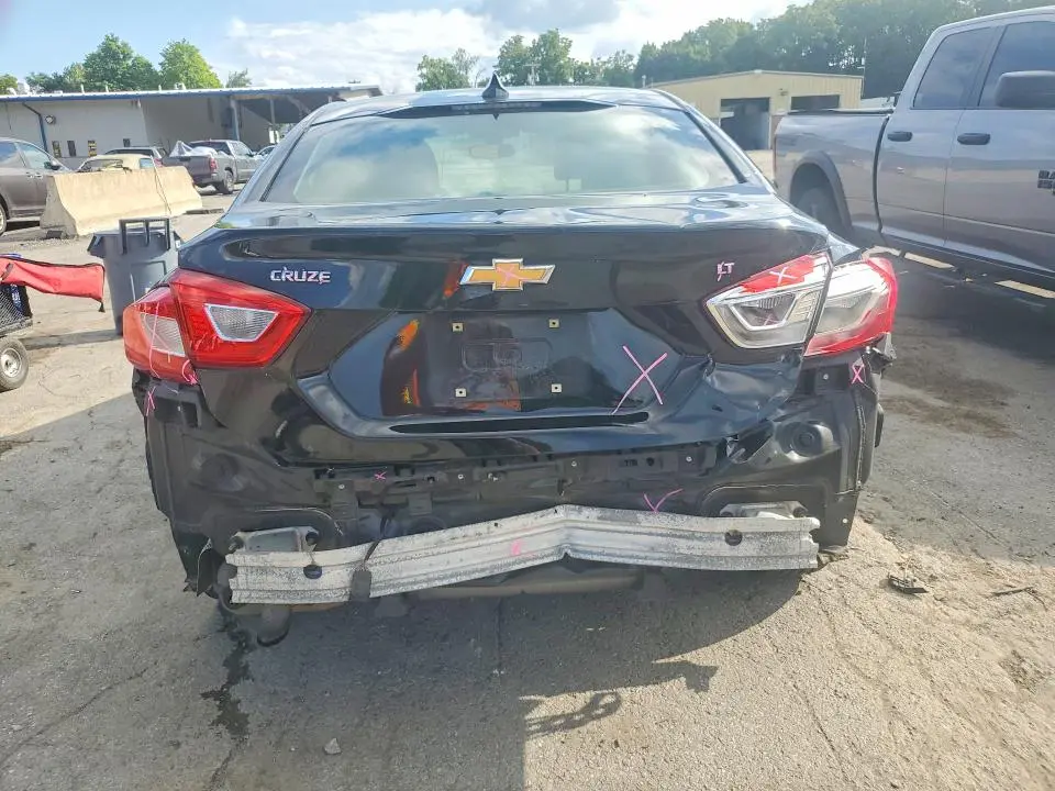 2019 CHEVROLET CRUZE LT  