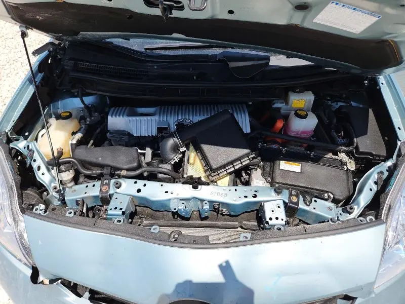 2013 TOYOTA PRIUS FOUR  
