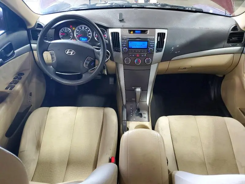 2010 HYUNDAI SONATA GLS  
