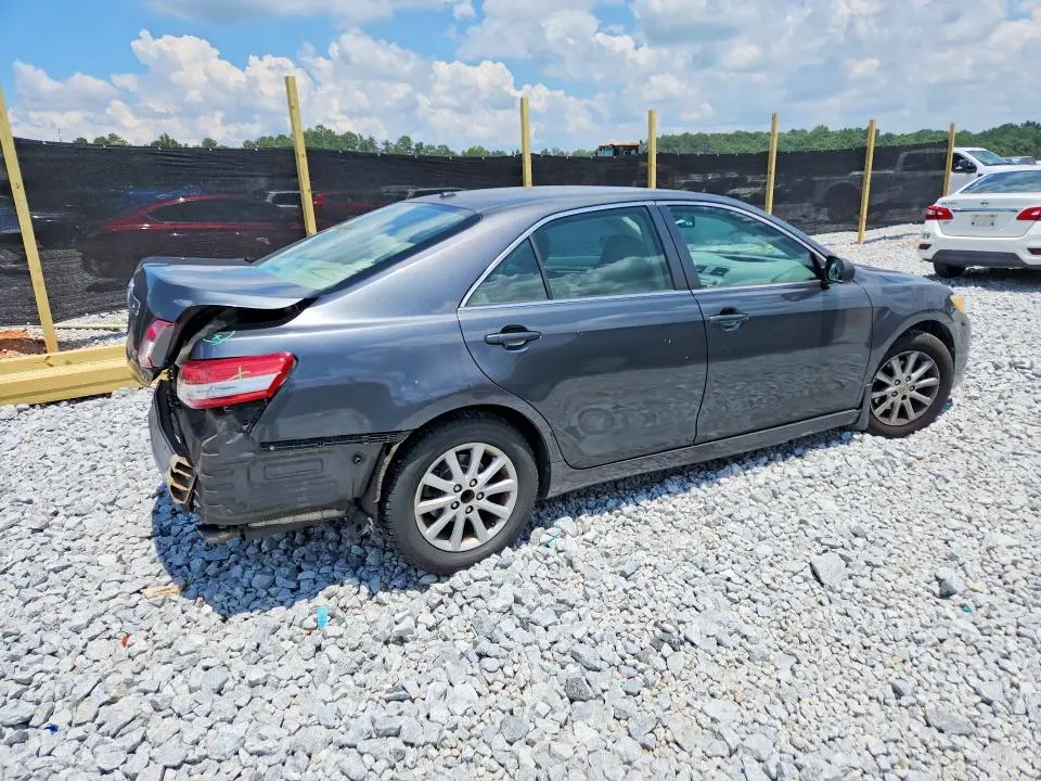 2010 TOYOTA CAMRY XLE  