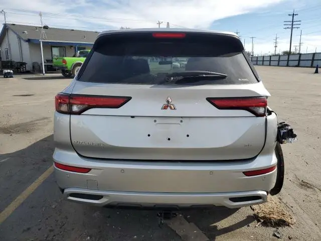 2024 MITSUBISHI OUTLANDER SE  