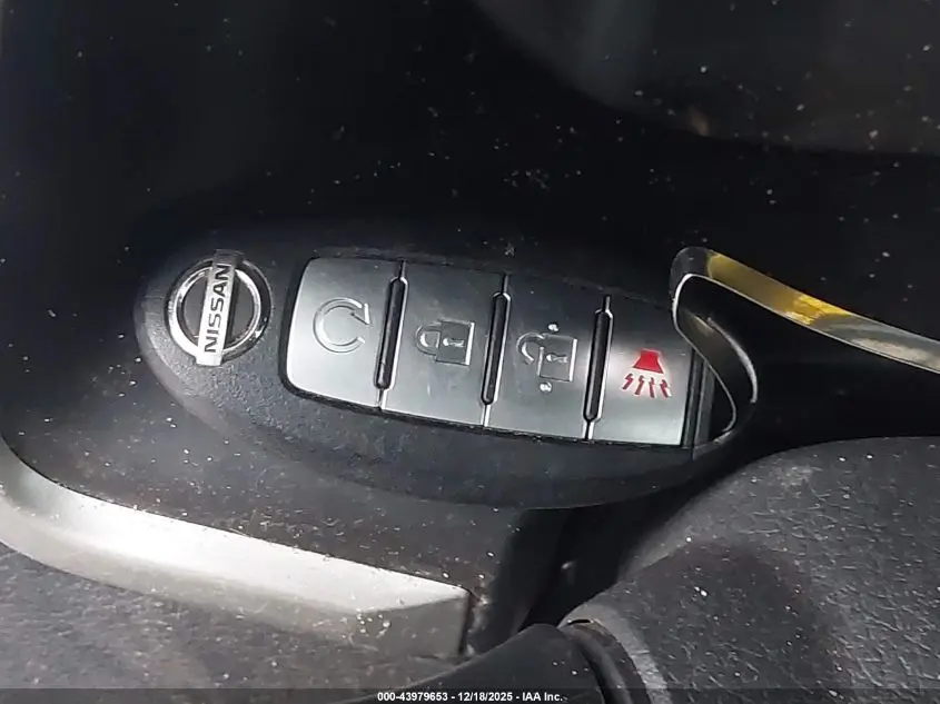 2017 NISSAN MURANO SV