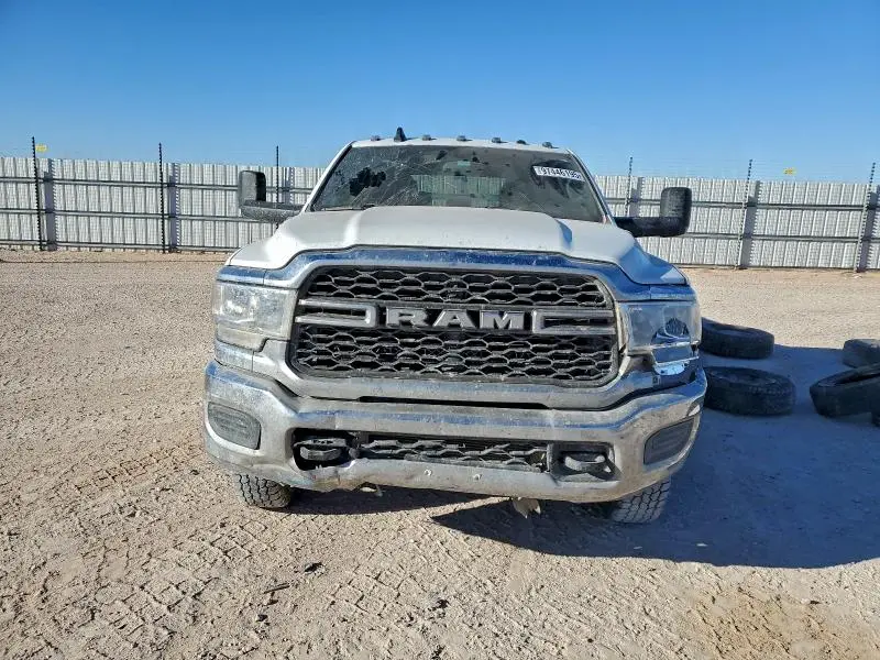 2022 RAM 3500 TRADESMAN  