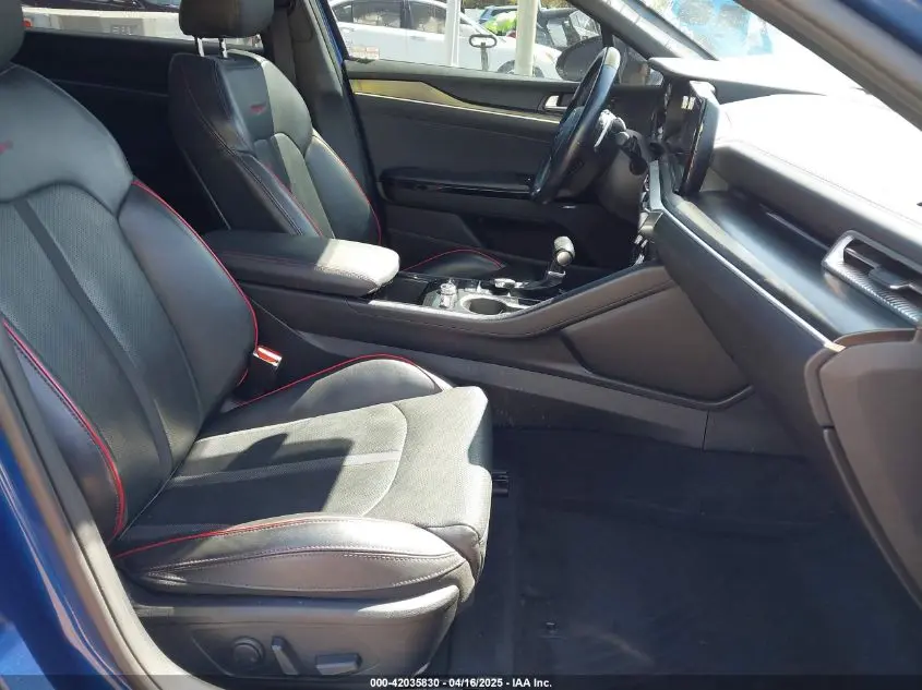 2022 KIA K5 GT