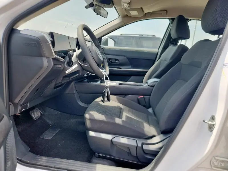 2025 NISSAN KICKS S  