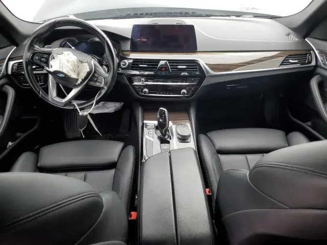 2018 BMW 530E