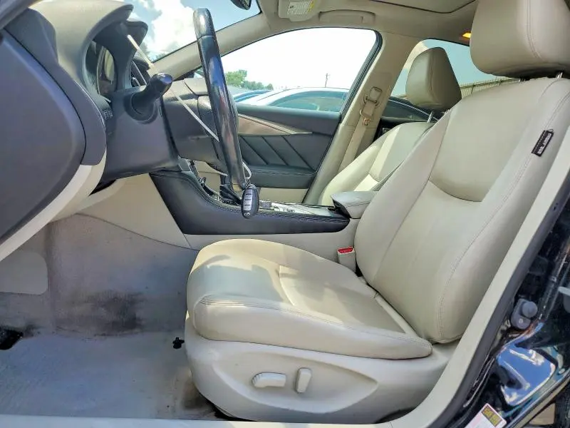 2015 INFINITI Q50 PREMIUM  