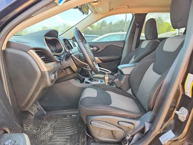 2017 JEEP CHEROKEE SPORT  