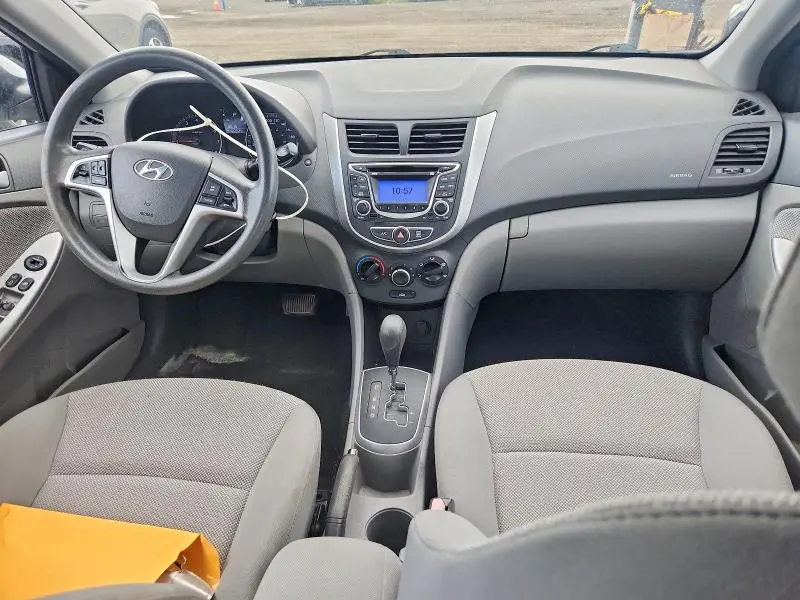 2012 HYUNDAI ACCENT GLS  