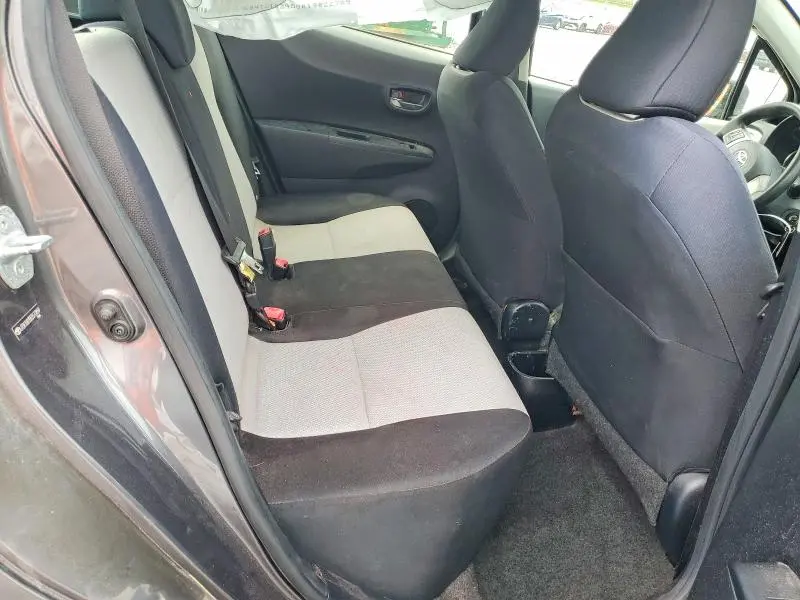 2014 TOYOTA YARIS 5-DOOR LE  