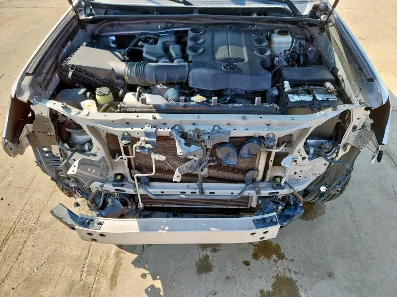 2015 TOYOTA 4RUNNER SR5  