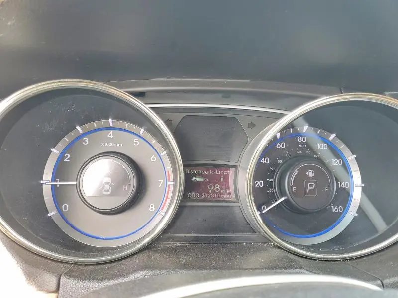 2012 HYUNDAI SONATA GLS  