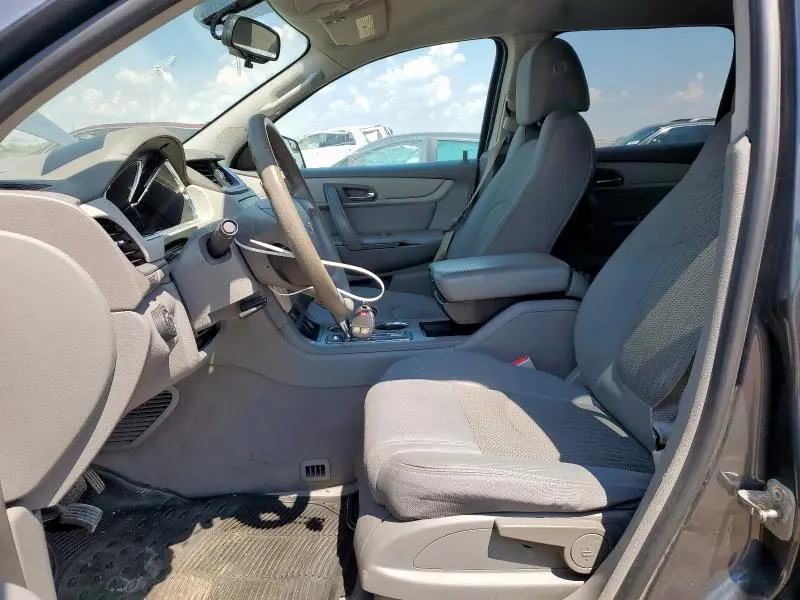 2014 CHEVROLET TRAVERSE LS  