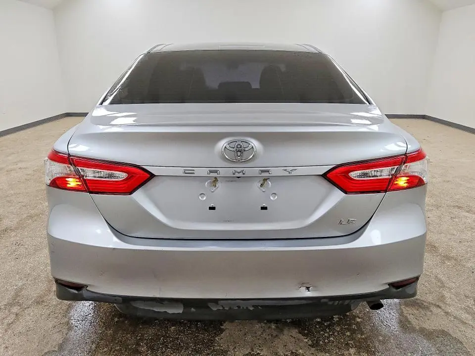 2018 TOYOTA CAMRY LE  