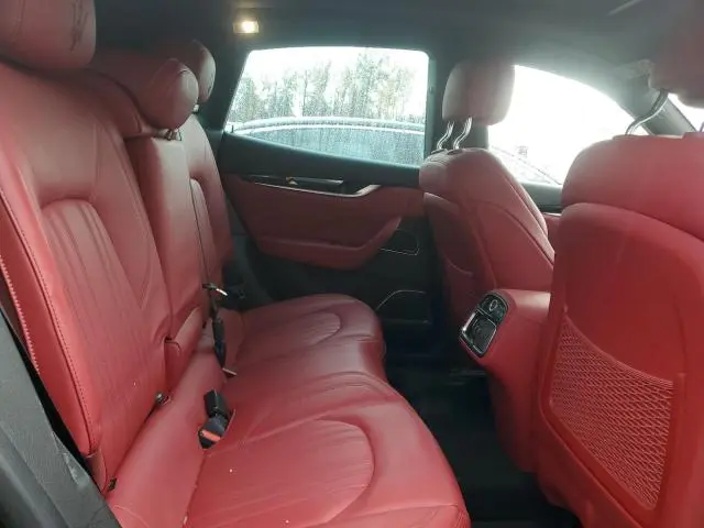 2022 MASERATI LEVANTE MODENA  