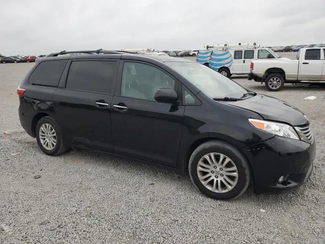 2015 TOYOTA SIENNA XLE  