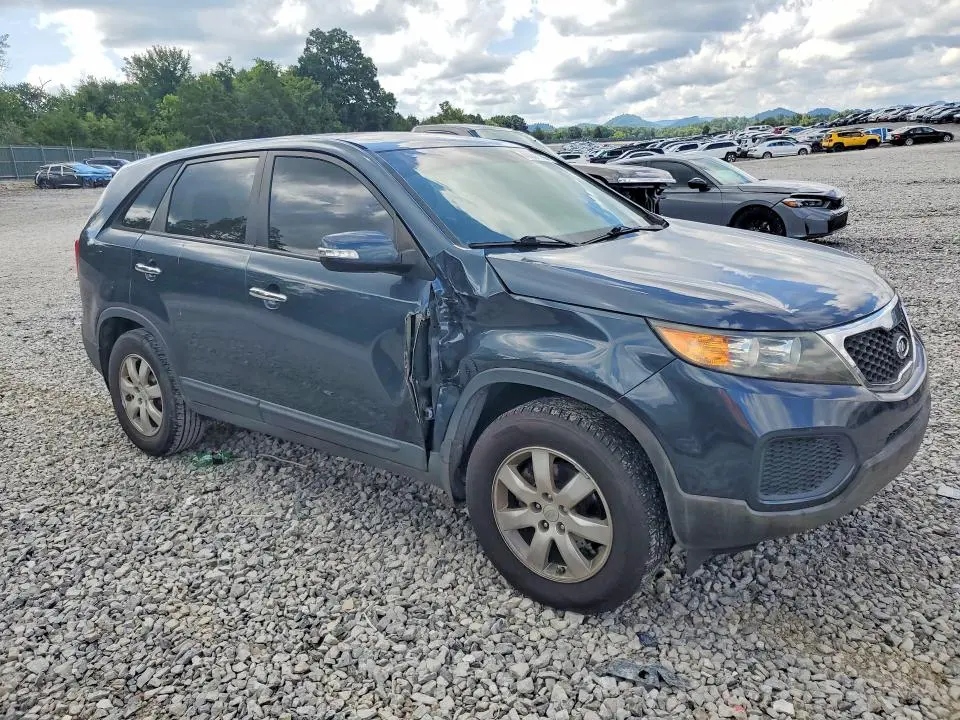 2011 KIA SORENTO LX  