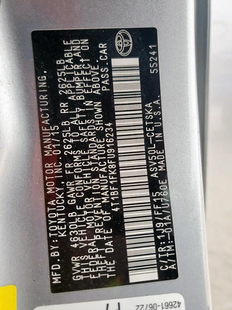 2015 TOYOTA CAMRY LE  