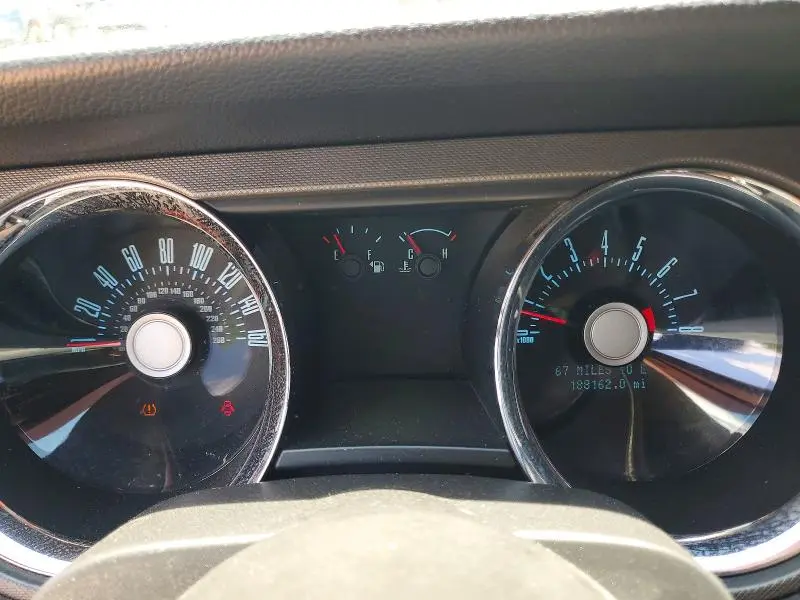 2011 FORD MUSTANG   