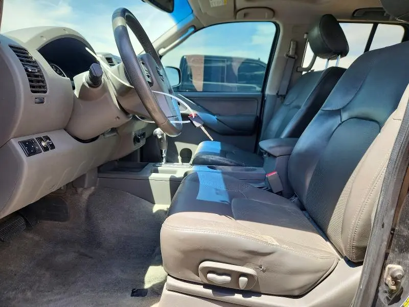 2011 NISSAN FRONTIER S  