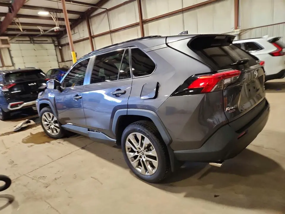 2020 TOYOTA RAV4 XLE PREMIUM  