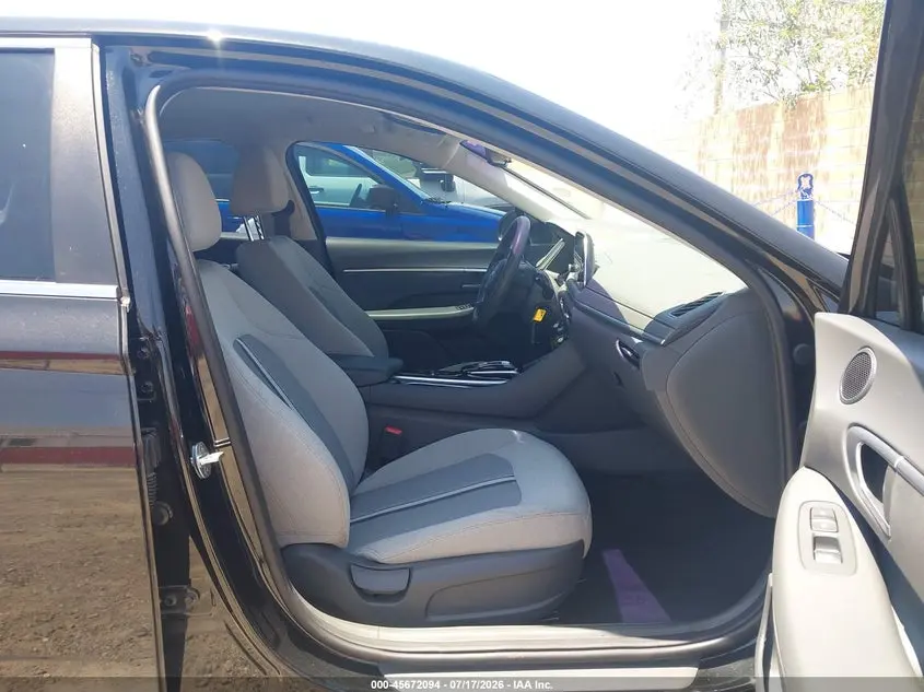 2020 HYUNDAI SONATA SE