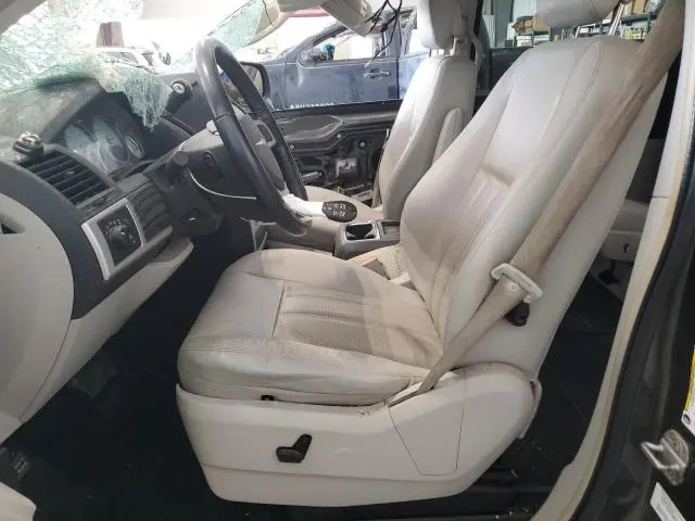 2010 CHRYSLER TOWN & COUNTRY TOURING  