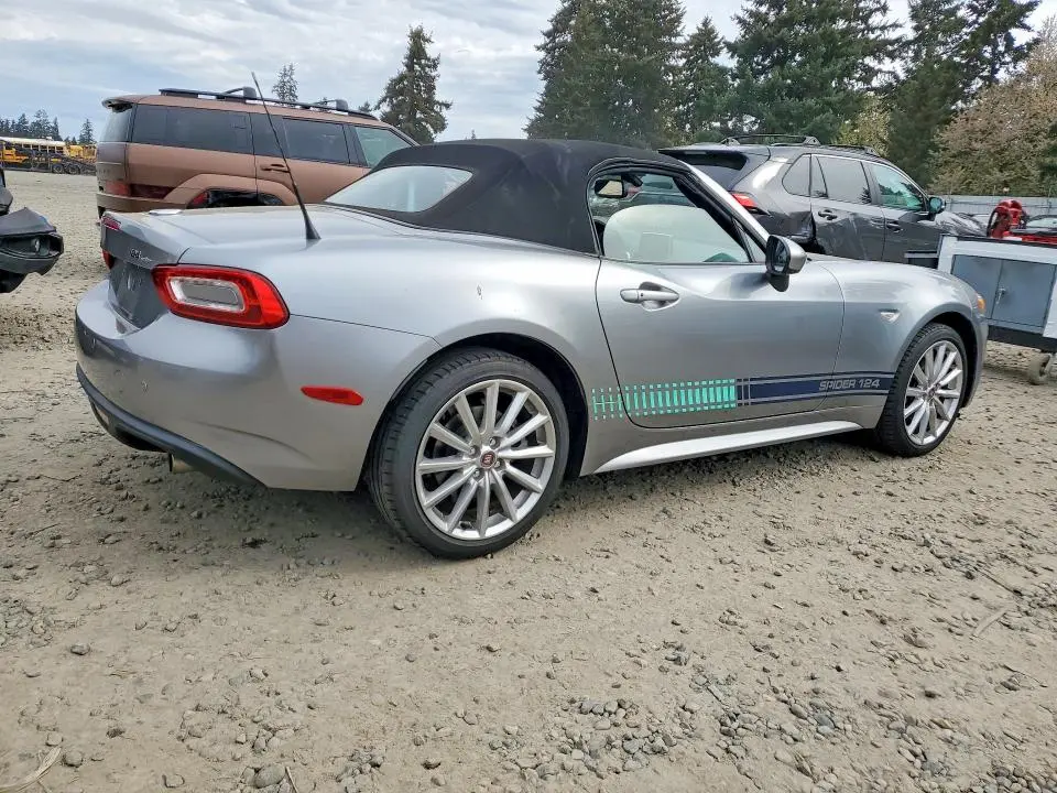 2017 FIAT 124 SPIDER CLASSICA  