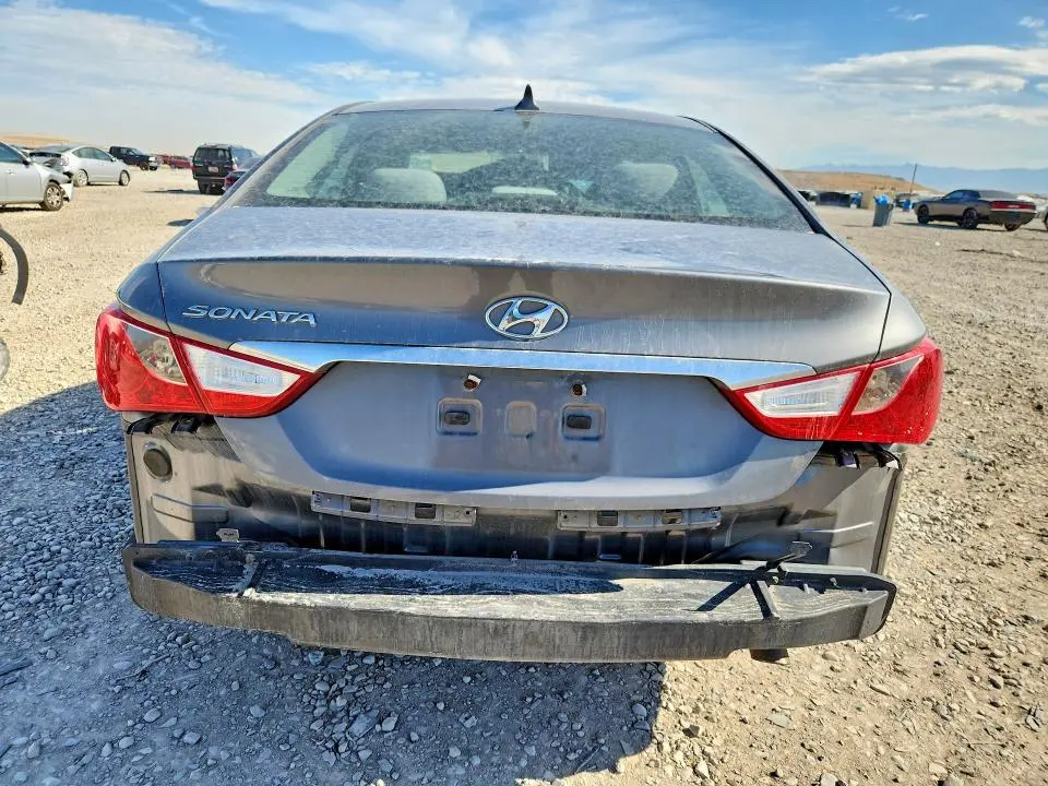 2011 HYUNDAI SONATA GLS  
