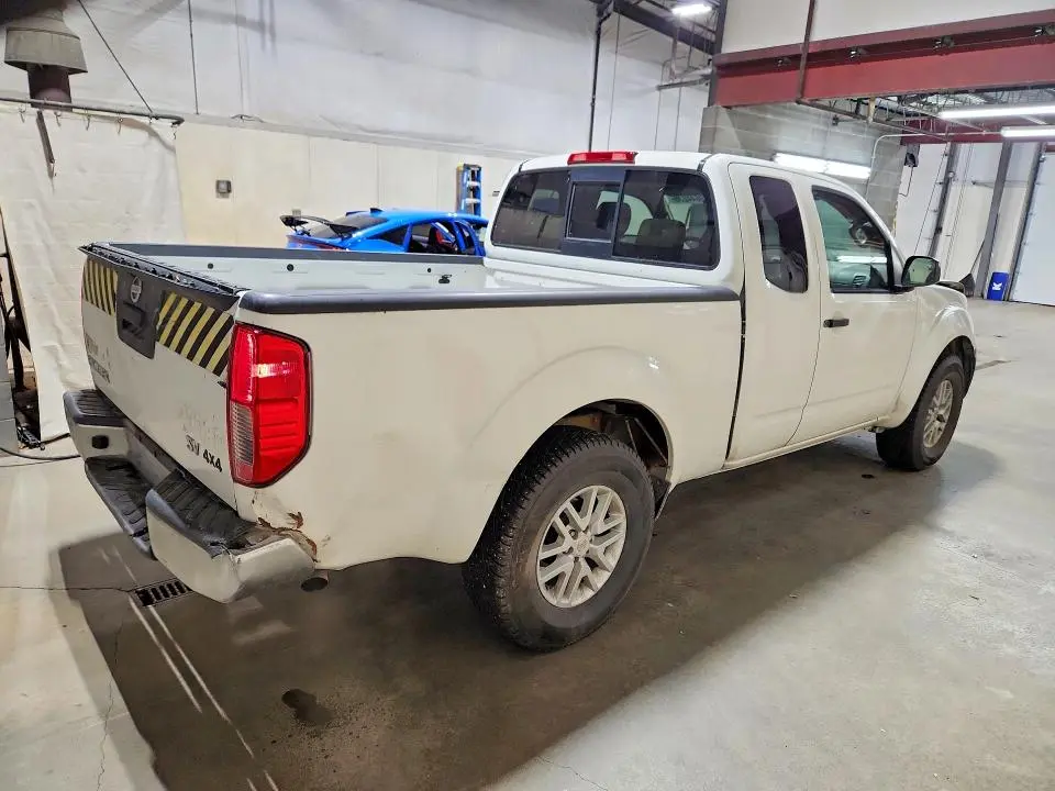 2016 NISSAN FRONTIER SV V6  