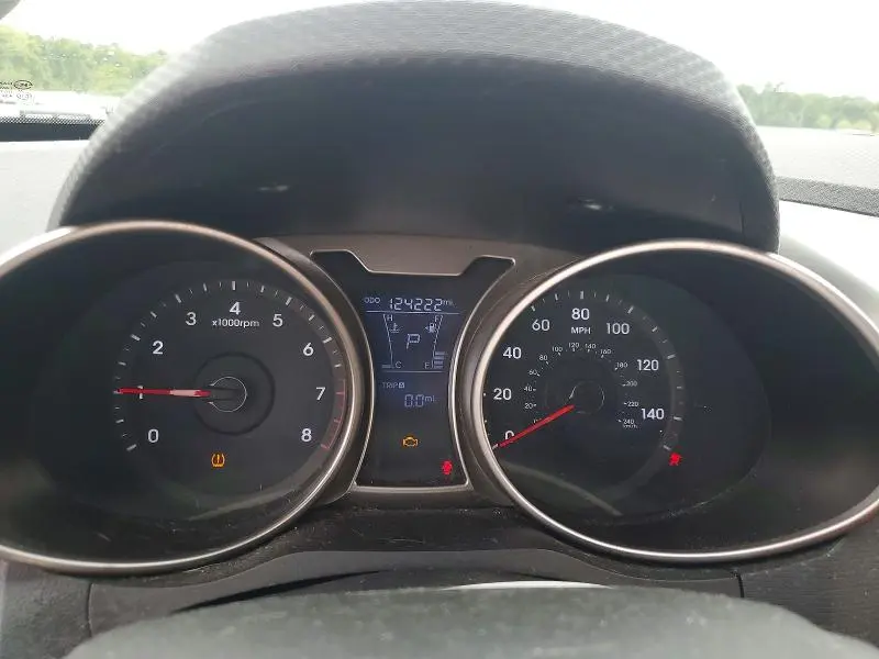 2012 HYUNDAI VELOSTER BASE  