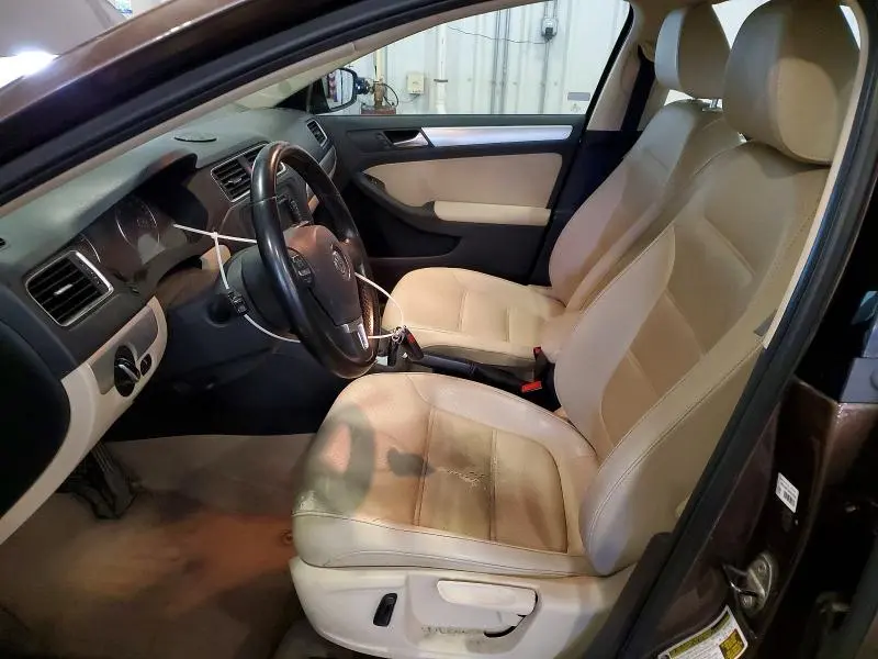 2014 VOLKSWAGEN JETTA SE  