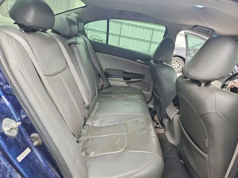 2010 HONDA ACCORD LXP  