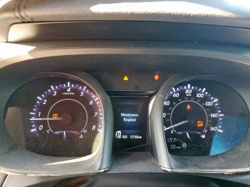 2016 TOYOTA AVALON XLE  