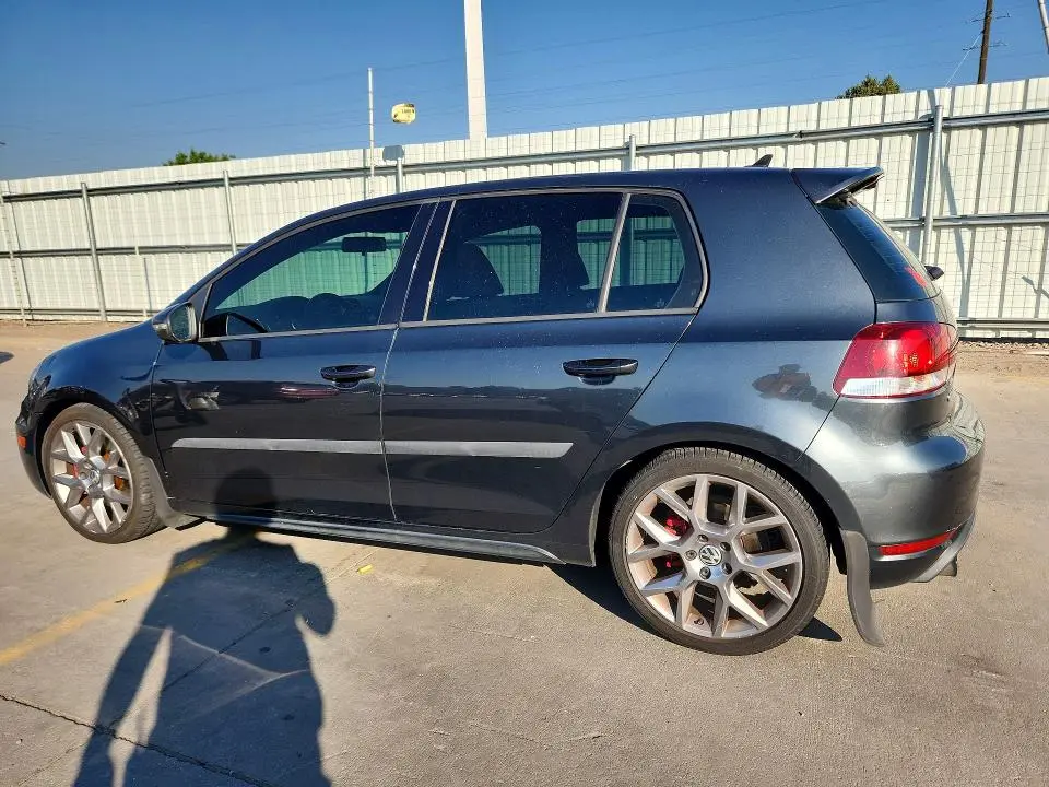 2013 VOLKSWAGEN GTI   