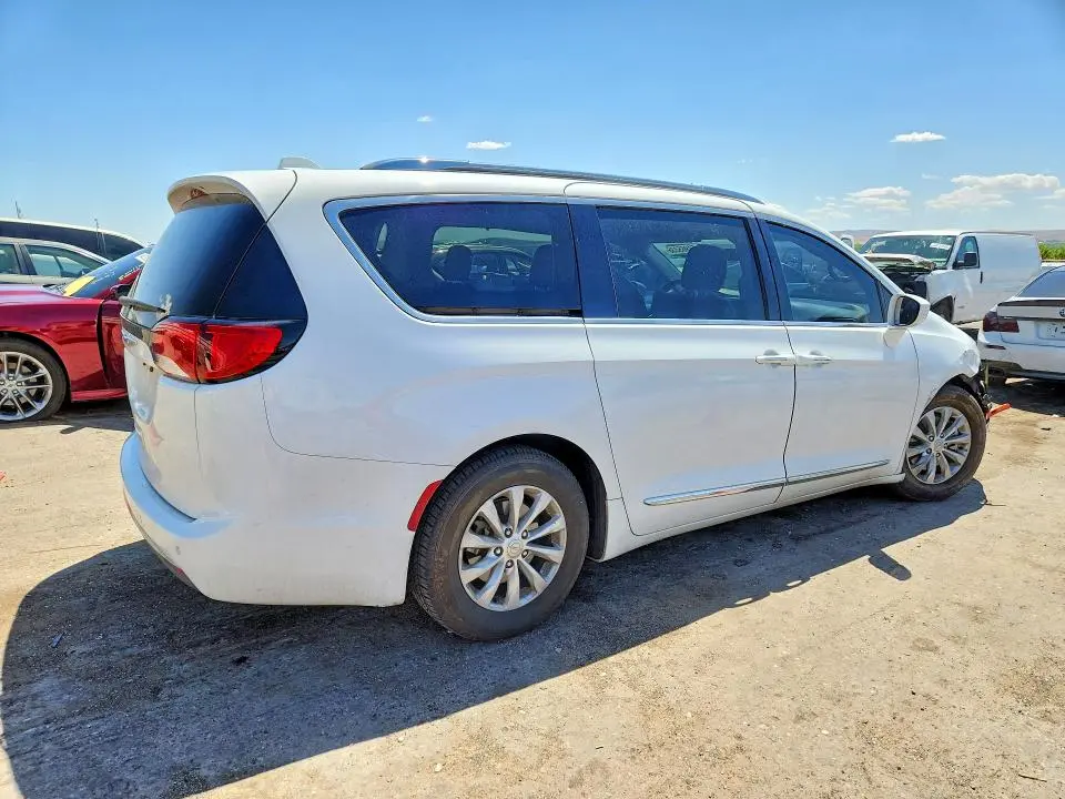 2018 CHRYSLER PACIFICA TOURING L PLUS  