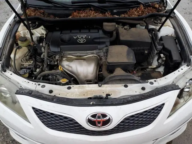 2010 TOYOTA CAMRY BASE  