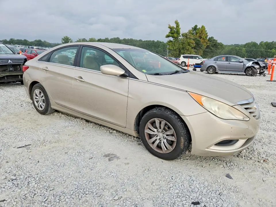 2011 HYUNDAI SONATA GLS  