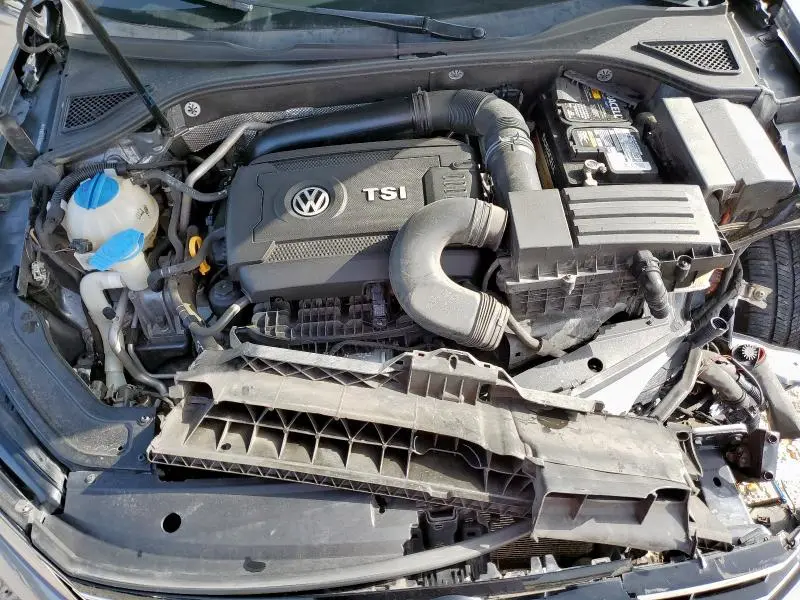 2017 VOLKSWAGEN PASSAT SE  