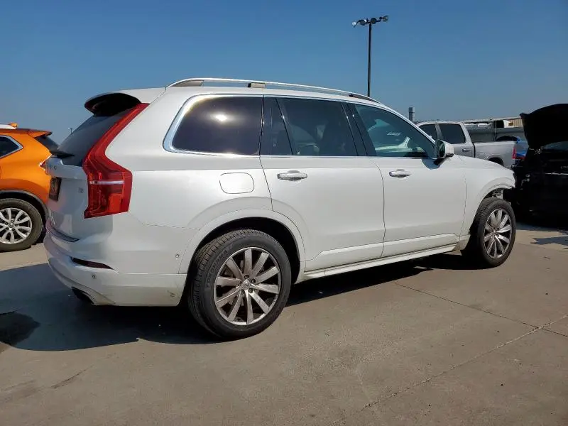 2017 VOLVO XC90 T5