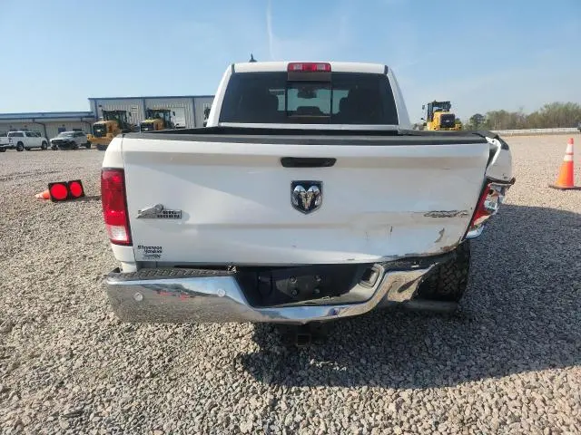 2016 RAM 1500 SLT  