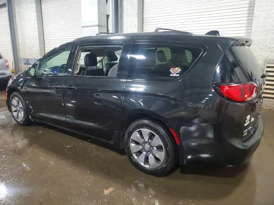 2018 CHRYSLER PACIFICA HYBRID TOURING L  
