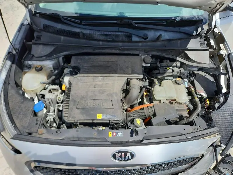 2018 KIA NIRO LX  