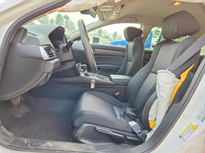 2021 HONDA ACCORD LX  