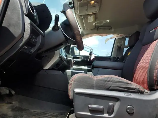 2015 TOYOTA TUNDRA CREWMAX SR5  