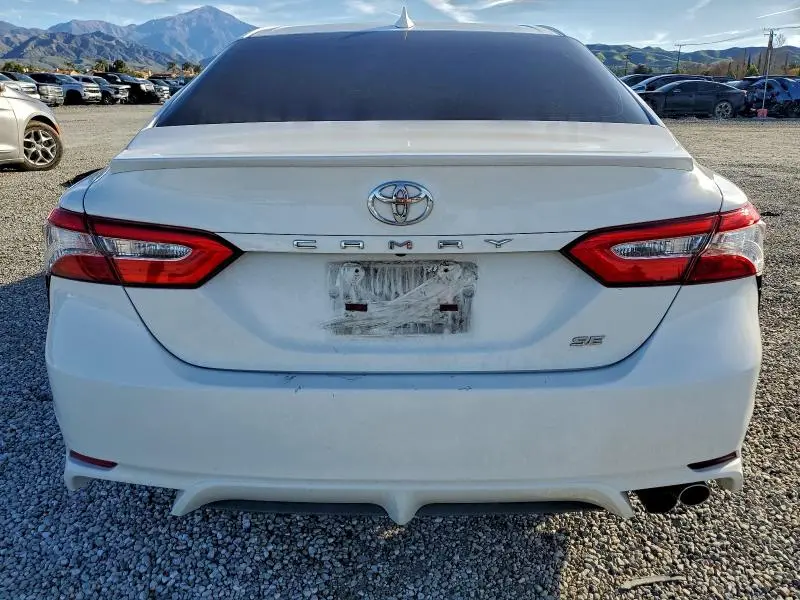 2020 TOYOTA CAMRY SE  